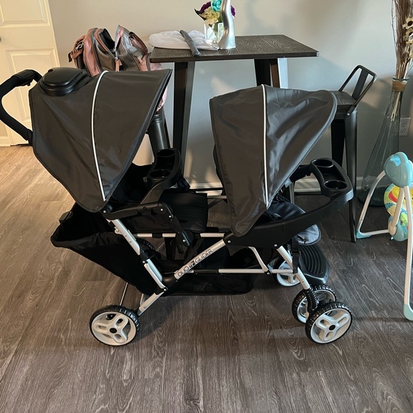 britax backless booster car seat Britax UpNGo Backless Booster Car Seat main image 0